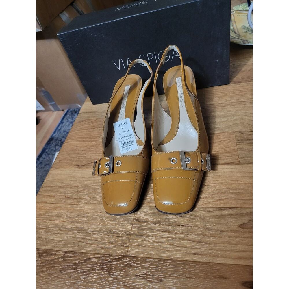 New with Box Via Spiga slingbacks. Caramel color Size 8.5M - Picture 3 of 12
